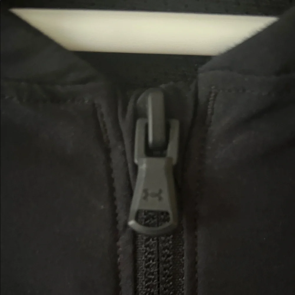Under Armour Black Baseball Pullover - Picture 5 of 6